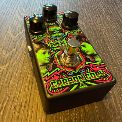 MXR ILD169 I Love Dust Limited Edition Carbon Copy 2018 - Green/Pink Graphic image 5