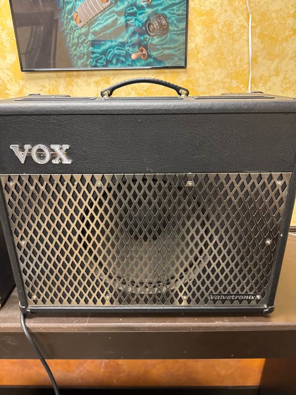 Vox Valvetronix VT50 50-Watt 1x12 Modeling Guitar Combo 2000s - Black image 1
