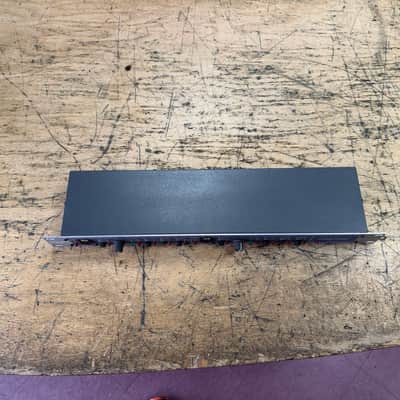 Used Aphex Tubessence Model 107 2-Channel Thermionic Microphone Preamplifier Mic Preamp with Original AC Adaptor image 8