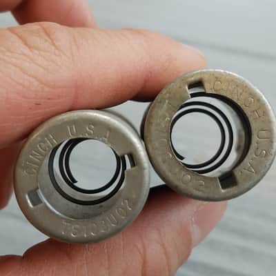 Cinch Pair (2) Tube Shields 12AX7 9-pin J-Slot TS103U02 mil spec J52-04 Vintage Vacuum 1950s-1960s image 7