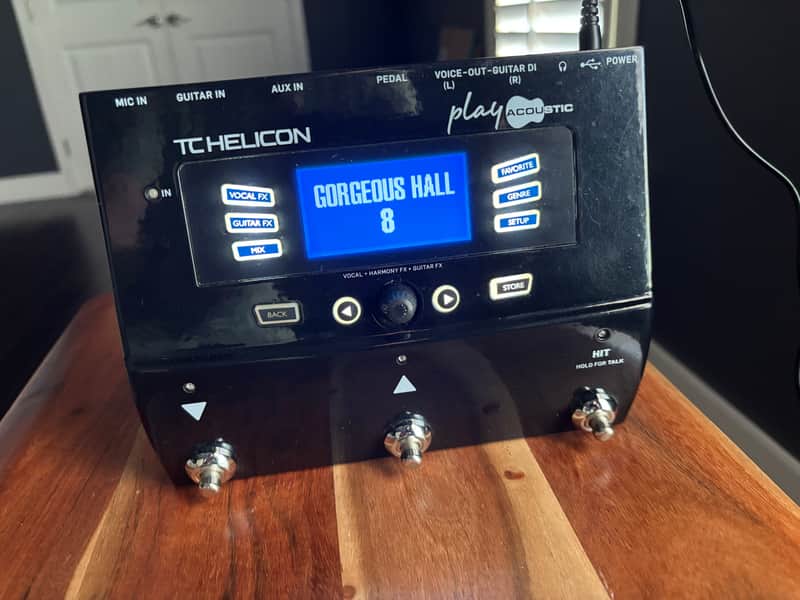 TC Helicon Play Acoustic