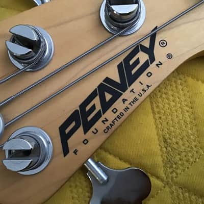Peavey  Foundation 5 String Mid 1990’s Black image 8