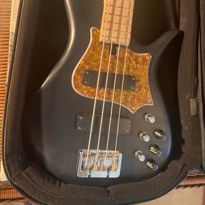 F Bass BN4 2018 Black Satin Bild 1