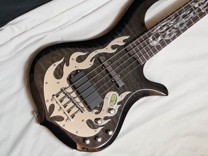 Traben Phoenix 5-string BASS guitar new w/ Case - Black Shadow