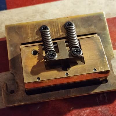 Gibson Kahler Flyer Tremolo 1983 Lacquered Brass Norlin complete image 4