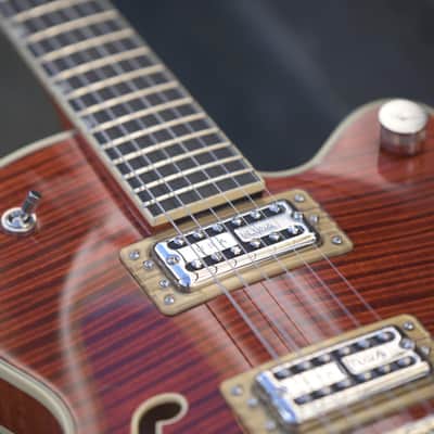 Gretsch G6659TFM Players Edition Broadkaster® Jr. Center Block Single-Cut with String-Thru Bigsby® and Flame Maple, Ebony Fingerboard - Bourbon Stain image 12