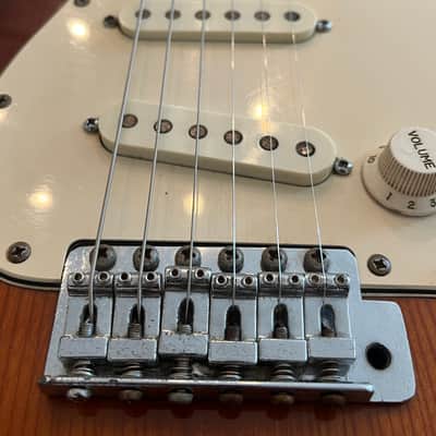 Fernandes stratocaster 1970's Root Beer with case image 7