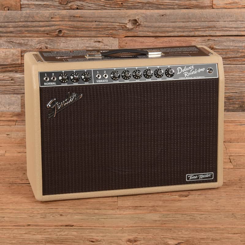 Fender Tone Master Deluxe Reverb 2-Channel 22-Watt 1x12" Guitar Combo Amp image 1