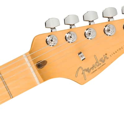 Fender American Professional II Stratocaster HSS with Maple Fretboard 2020 - Present - 3-Color Sunburst image 5