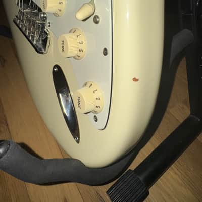 Fender American Pro Stratocaster Olympics White - Maple Neck image 3