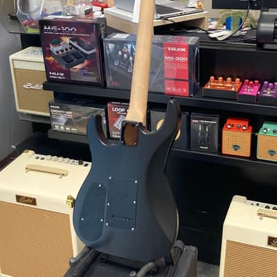 Lyman LS-400 Maple Fingerboard Matte Black Floor Model (IM05092204) image 4