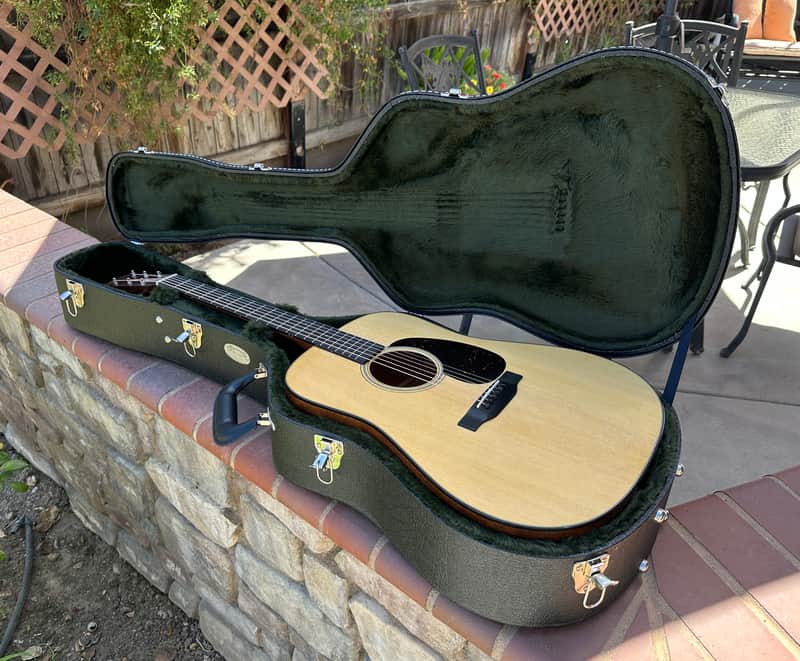 Martin D-18