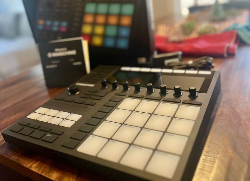 Native Instruments Maschine MKIII 2024 - Black Bild 1