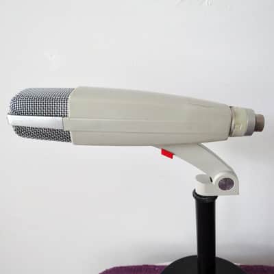 Sennheiser MD 421-HN Cardioid Dynamic Microphone with script logo Bild 3