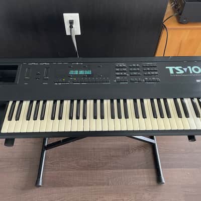 Ensoniq TS-10 Vintage Synthesizer Workstation with Soft Case