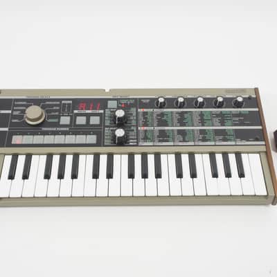 [SALE Ends May 31] KORG microKORG Analog Modeling Keyboard Synthesizer Vocoder w/ 100-240V PSU