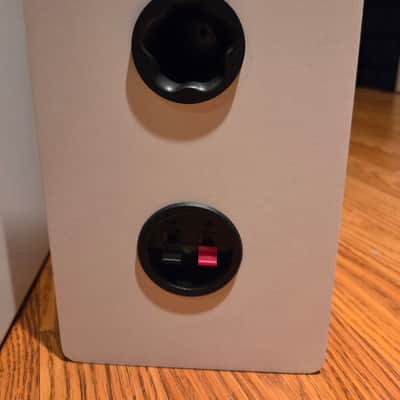 Yamaha HS4 4" Active Studio Monitor (Pair) 2024 - Present - White image 4