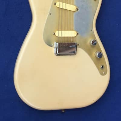 Fender Duo-Sonic 1957 Desert Sun image 3