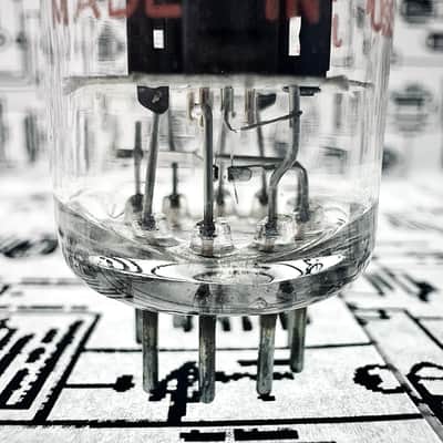 Sylvania 12AT7 Black Plates Halo O-Getter - Tested image 4