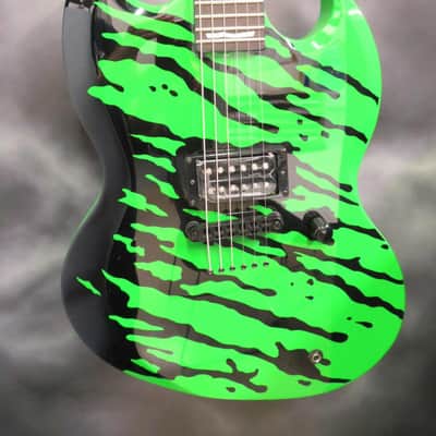 2015 LTD Slimer Viper, Tony Perry Signature, Slime Green W/ Black Splatter image 1