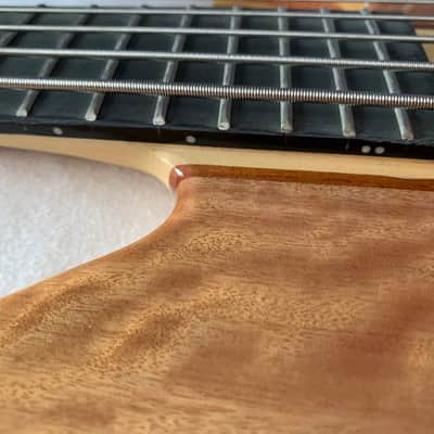 Harley Benton BZ5000 NT 5 String Bass Guitar w/Hard Shell Case Natural Clear image 7
