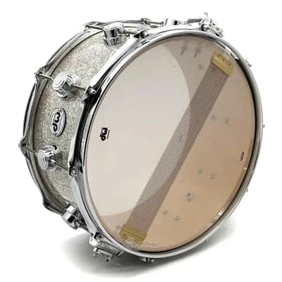 DW Collectors VLT 333 Maple Snare Drum 14x6.5 Broken Glass image 3