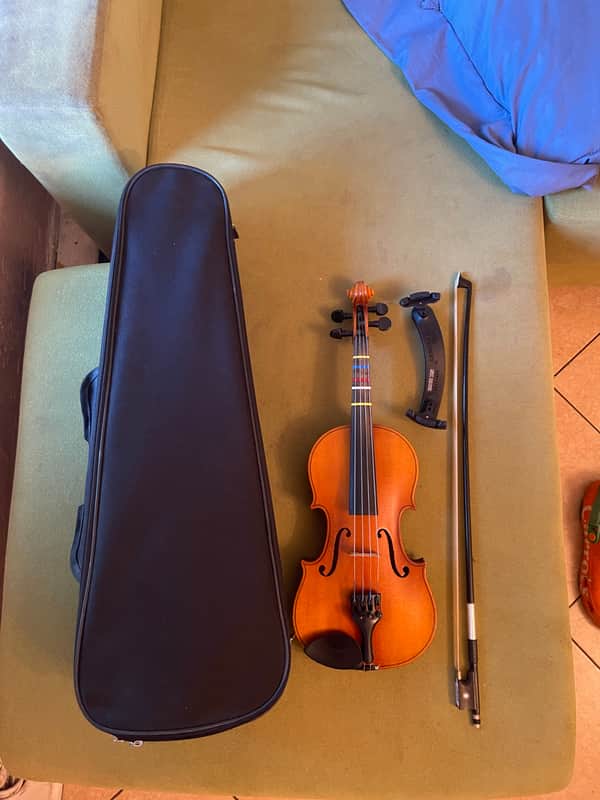 Suzuki 220 1/4 Violin image 1
