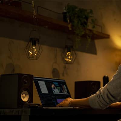 Yamaha Yamaha HS3 Active 3.5  2-Way Studio Monitors, Black image 4