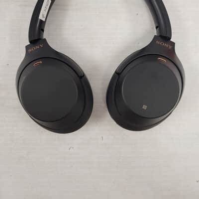 Sony WH-1000XM3 Headphones image 2