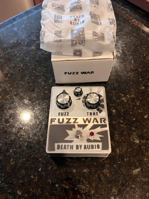 Death By Audio Fuzz War
