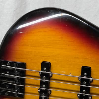 Fender Jaco Pastorius Jazz Bass Fretless 4-string J-Bass with Case 2005 - 3-Color Sunburst / Pau Ferro fingerboard image 4