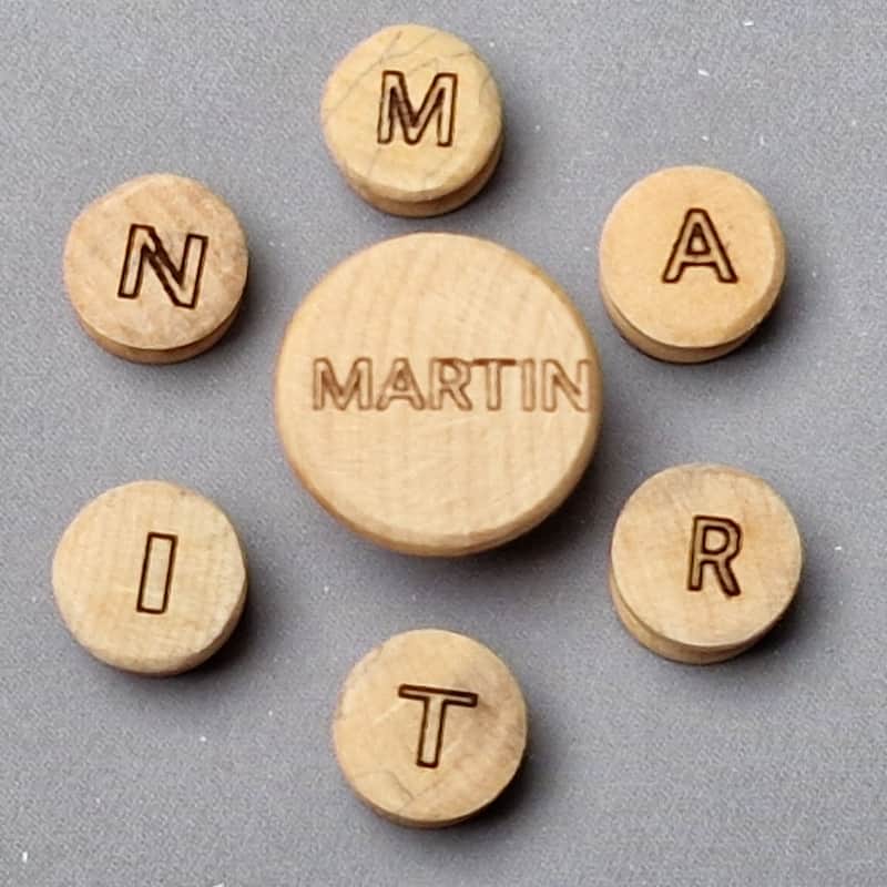 6 CHEVILLES guitare épingle - Bois buis lettres évidées - MARTIN - CUSTOM image 1