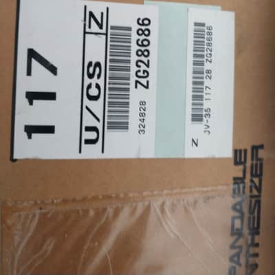 Roland JV-35 Expandable Synthesizer - Black image 4