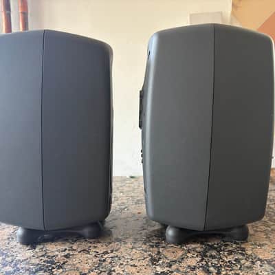 Genelec 8030A 5" Powered Nearfield Studio Monitor (Pair) 2005 - 2013 - Gray image 3