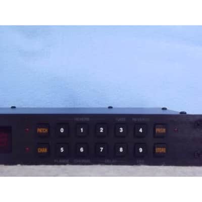 Alesis Midiverb II 16-Bit Digital Effects image 4
