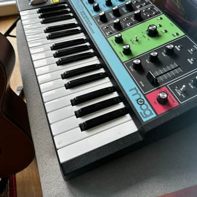 Moog Grandmother 32-Key Semi-Modular Analog Synthesizer 2018 - Present - Black / Multi-Colored Panel