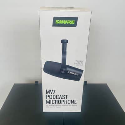 Shure MV7 Dynamic USB Podcast Microphone 2020 - Present - Black image 1