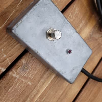 Unknown Single Button Footswitch With Two Prong Output  Silver image 2