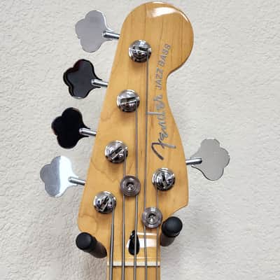 Fender Player Plus Jazz Bass V with Maple Fretboard 2023 - Present - Fiesta Red image 3
