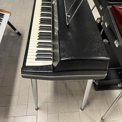 Wurlitzer 200 64-Key Electric Piano 1968 - 1974 - Black image 4