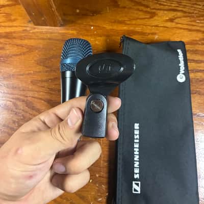 Sennheiser e945 Handheld Supercardioid Dynamic Vocal Microphone 2003 - Present - Black image 4