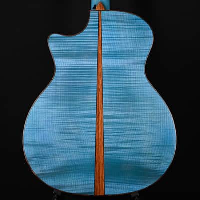 Taylor Custom Catch #23 C14ce B6023 – Grand Auditorium w/ Lutz Spruce Top & Figured Big Leaf Maple Back & Sides Acoustic/Electric Guitar- Koi Blue 2026 (1203306094) image 3