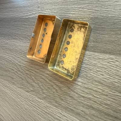 Vintage Gibson Narrow-Space Gold Humbucker Covers – 46mm Rare ’50s/’60s Spec (Original Pair) image 18
