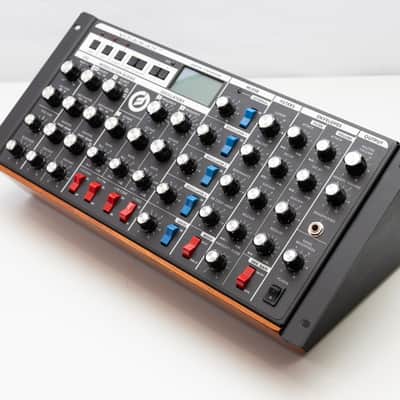 Moog Minimoog Voyager RME (Rack Mount Edition) - Moog Factory Refurbished image 12