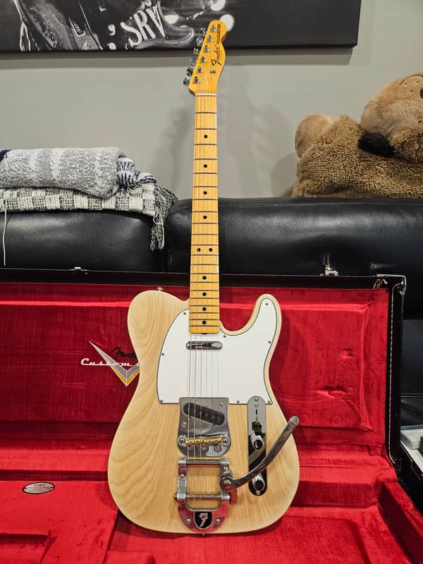 Fender 1967 Bigsby close classic 2024 - Natural image 1