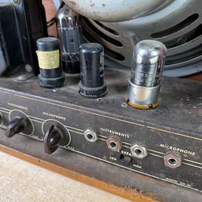 Gibson 1951 GA-30 14-Watt 12"/8" Guitar Combo 1948 - 1953 - Brown image 7
