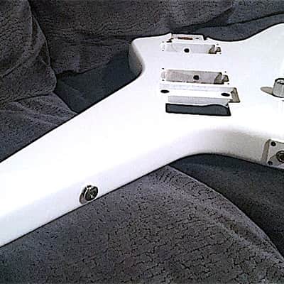 RARE FLOYD ROSE KRAMER VOYAGER (WHITE) GUITAR BODY - NEEDS REPAIRS (GLUE, PAINT TOUCH-UP) image 3