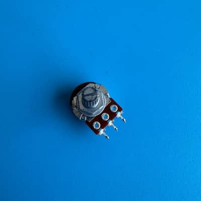 DEAN BASSOLA 10 Bass Amplifier Replacement Part: Potentiometer B10K Pot image 3