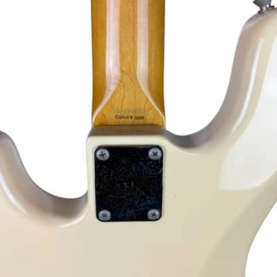 Fender Japan Precision Bass 1999-2002 - Vintage White image 6
