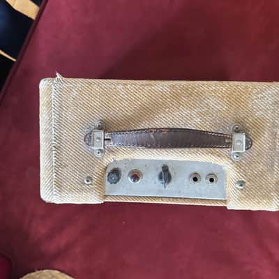 Fender Champ 5F1 Narrow Panel 5-Watt 1x6" Guitar Combo 1956 - 1958 - Tweed image 7